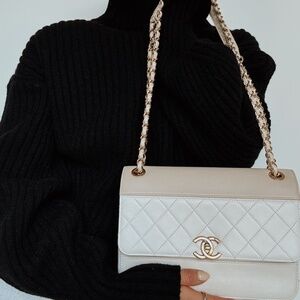 SOLD CHANEL Excellent Condition Quilted Lambskin Leather Shoulder Bag Cream
